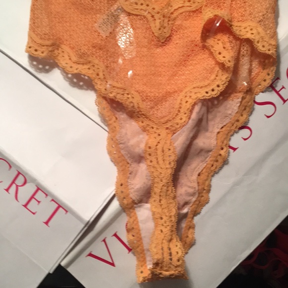 SOLD❌Victoria's Secret teddy Lingerie Bodysuit - Picture 3 of 4